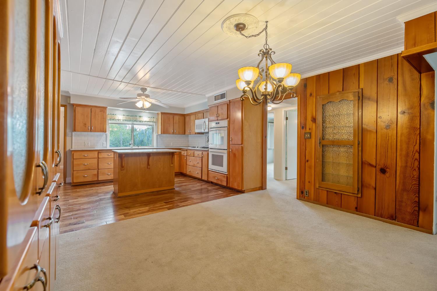 1714 N Blythe Ave, Fresno, CA 93722