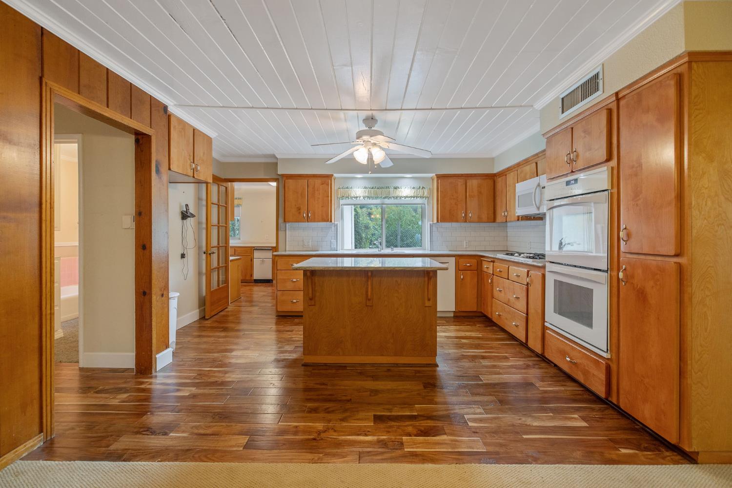 1714 N Blythe Ave, Fresno, CA 93722