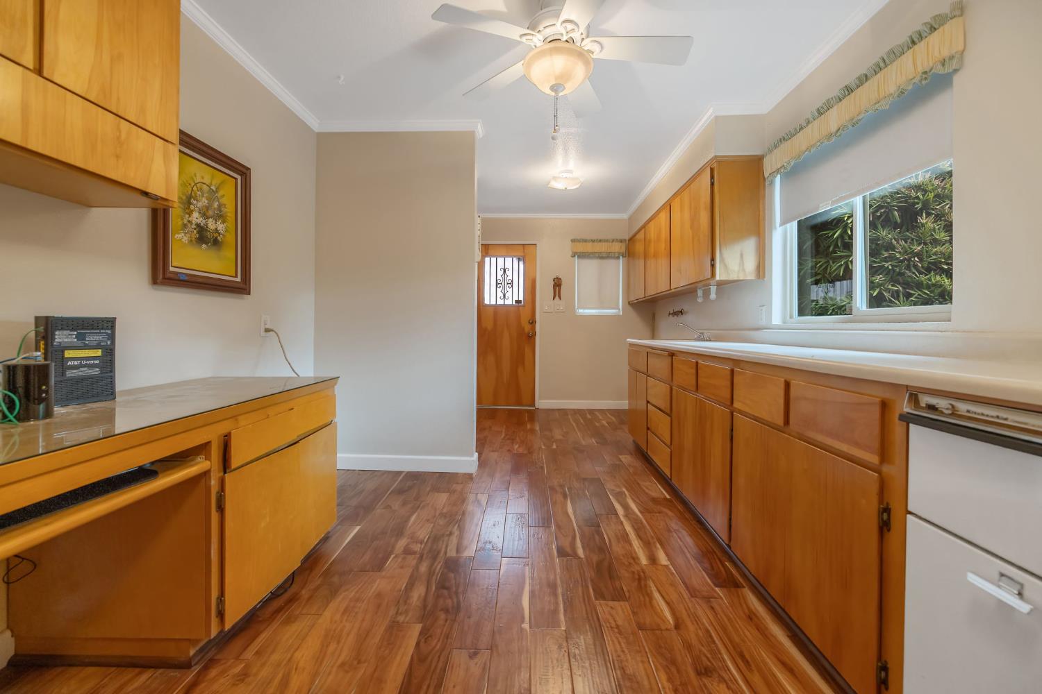 1714 N Blythe Ave, Fresno, CA 93722