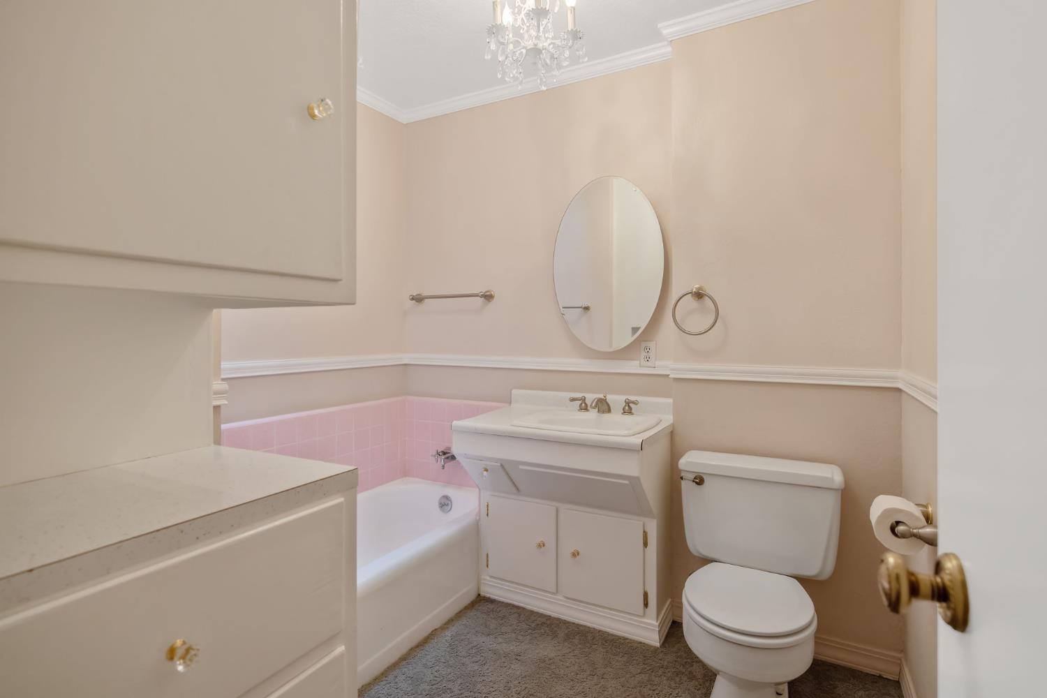 1714 N Blythe Ave, Fresno, CA 93722