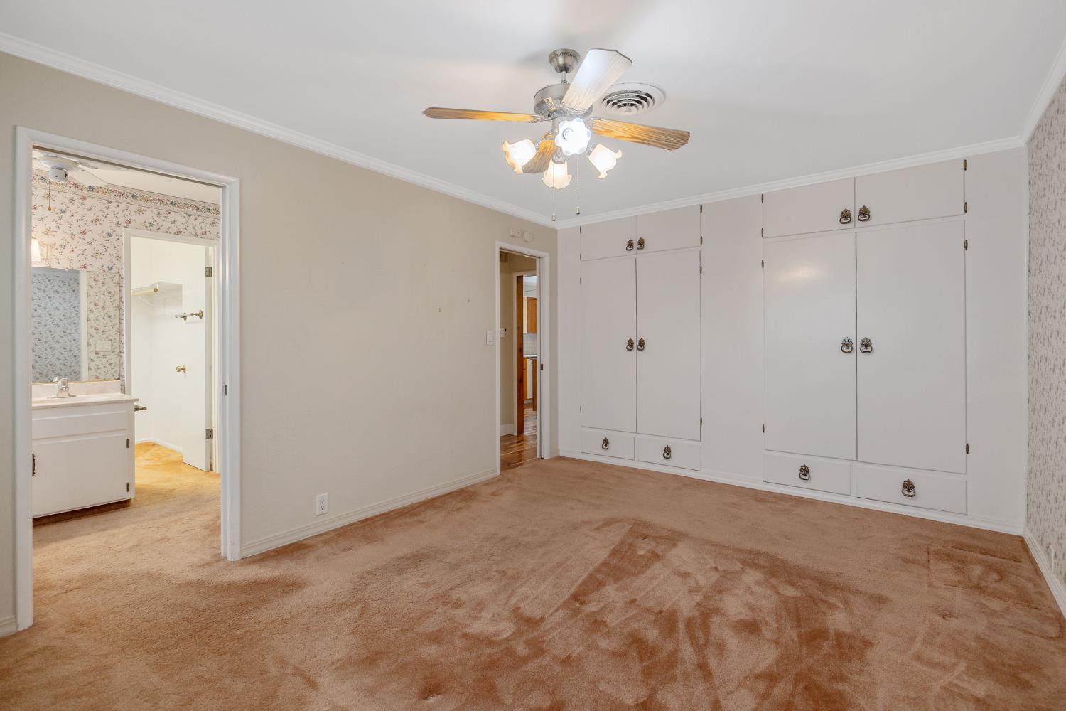 1714 N Blythe Ave, Fresno, CA 93722