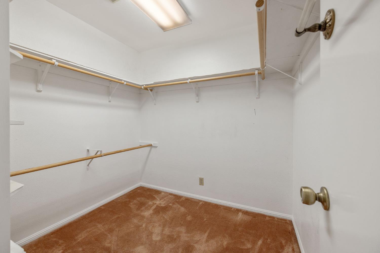 1714 N Blythe Ave, Fresno, CA 93722