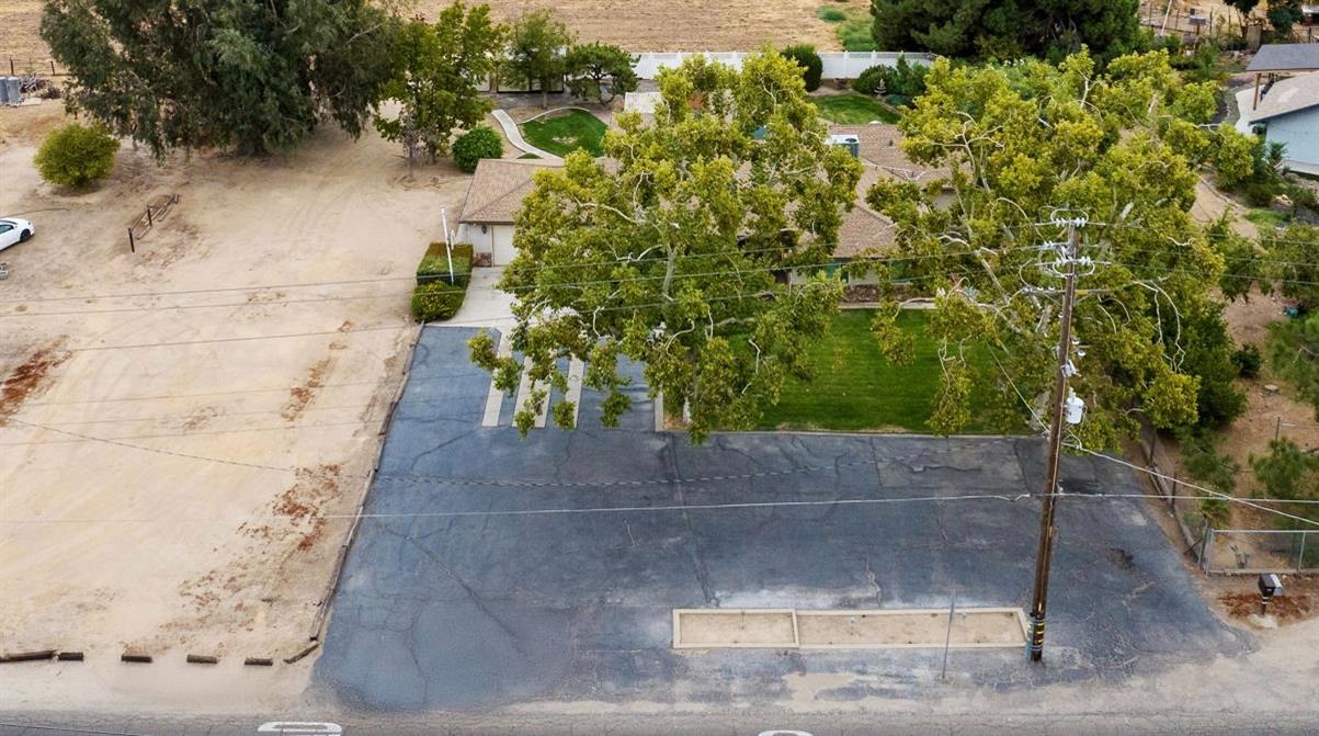 1714 N Blythe Ave, Fresno, CA 93722