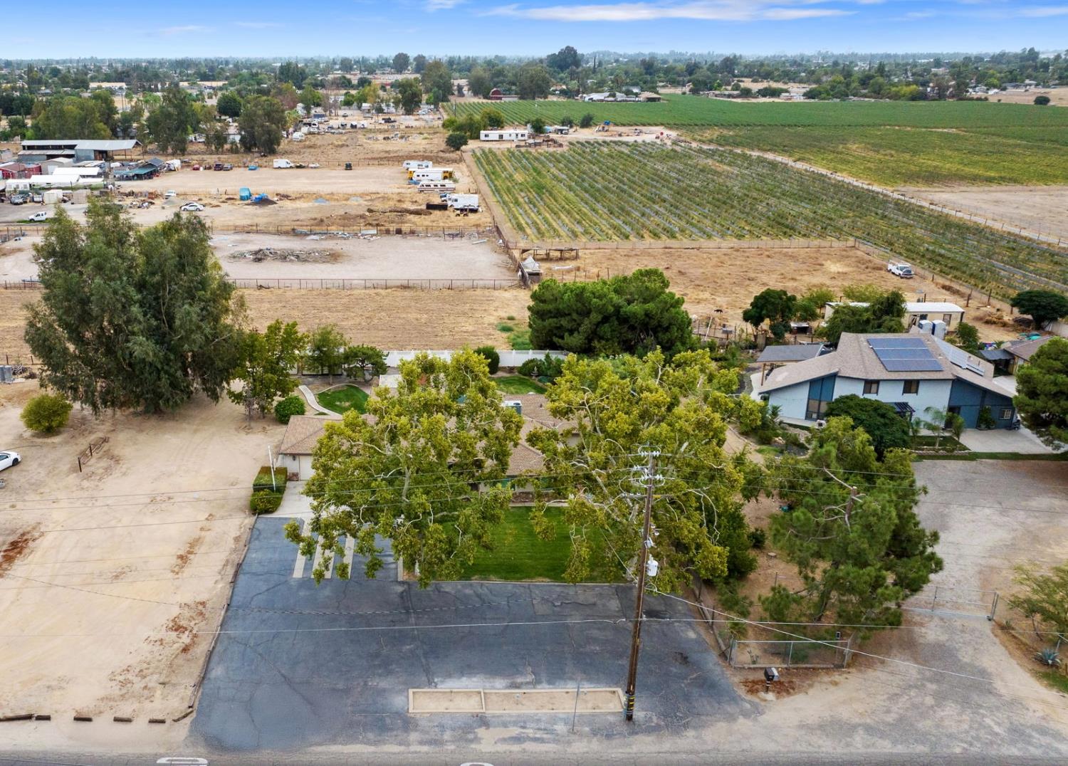 1714 N Blythe Ave, Fresno, CA 93722