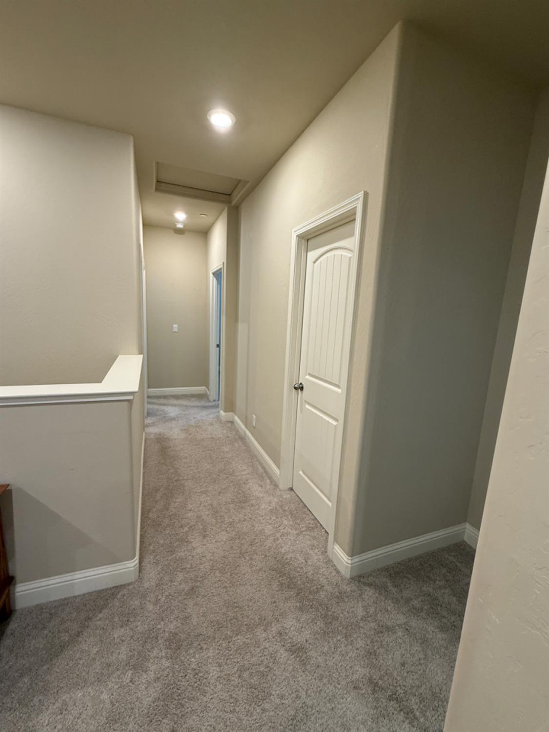 2003 W Hopkins Way, Hanford, CA 93230