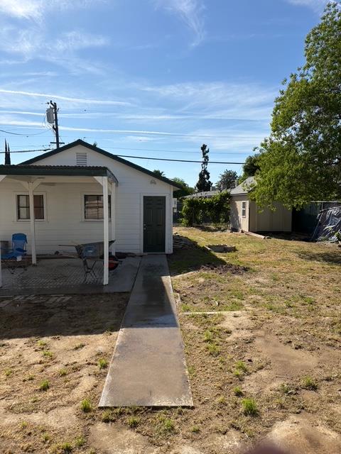 507 I St, Sanger, CA 93657