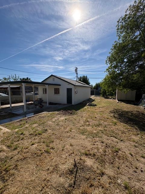 507 I St, Sanger, CA 93657