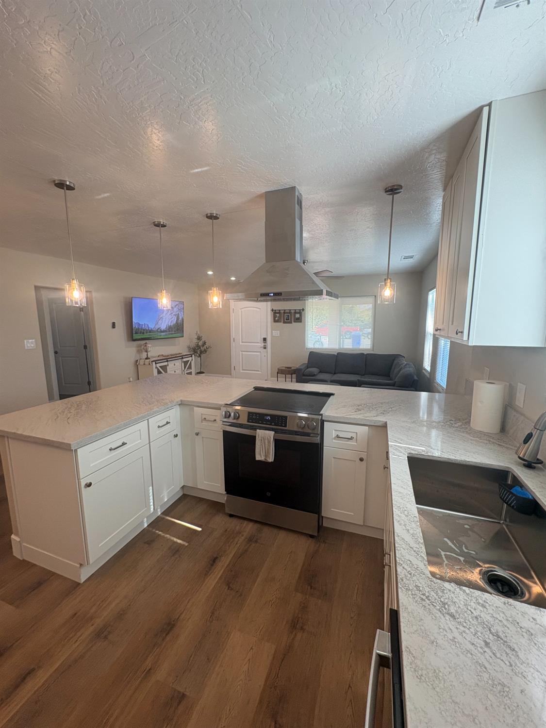 507 I St, Sanger, CA 93657