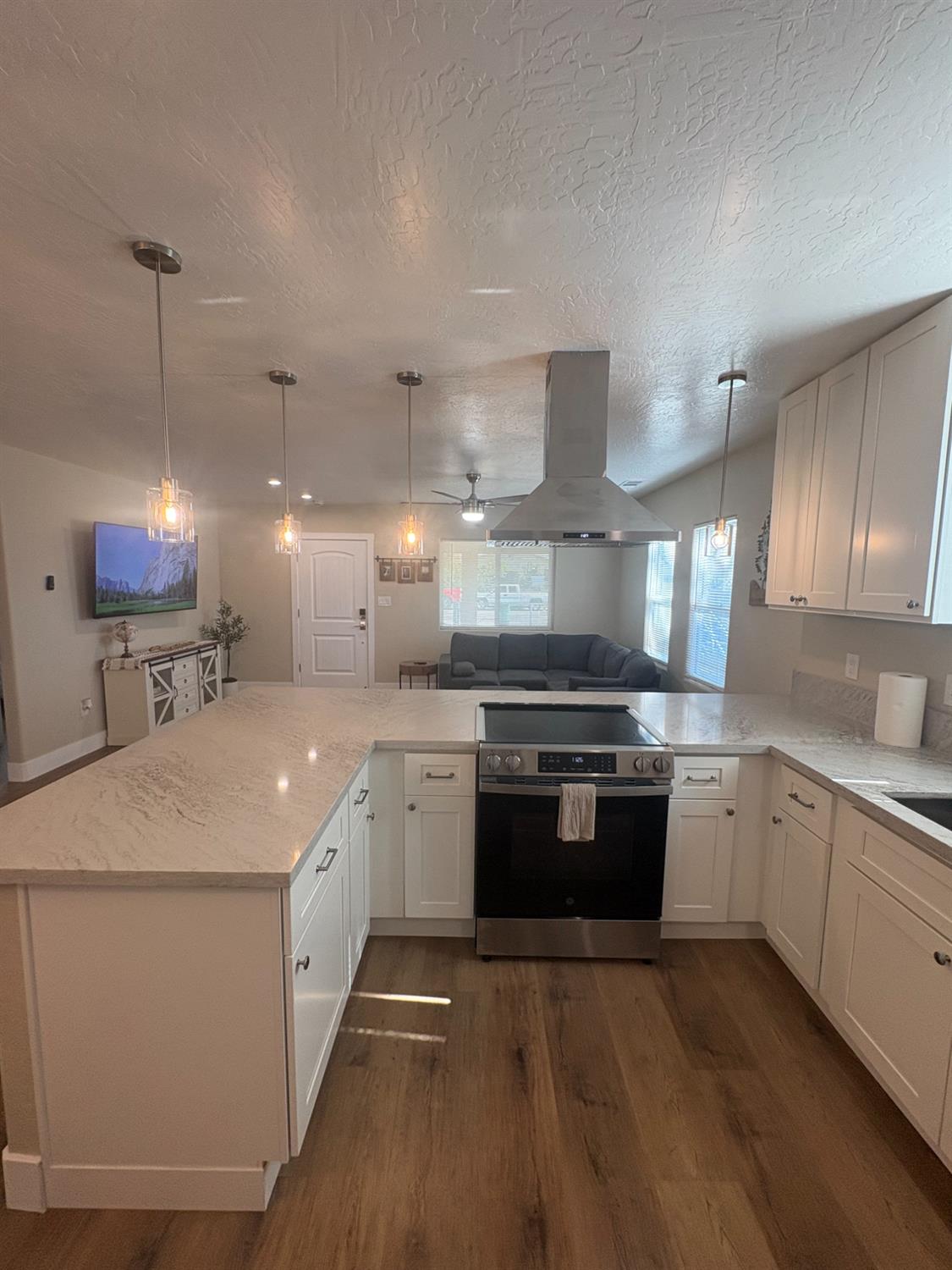 507 I St, Sanger, CA 93657