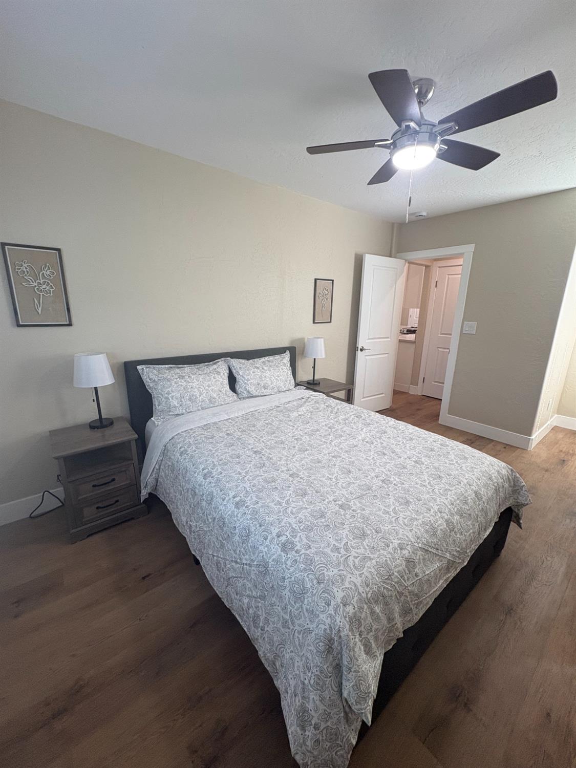 507 I St, Sanger, CA 93657