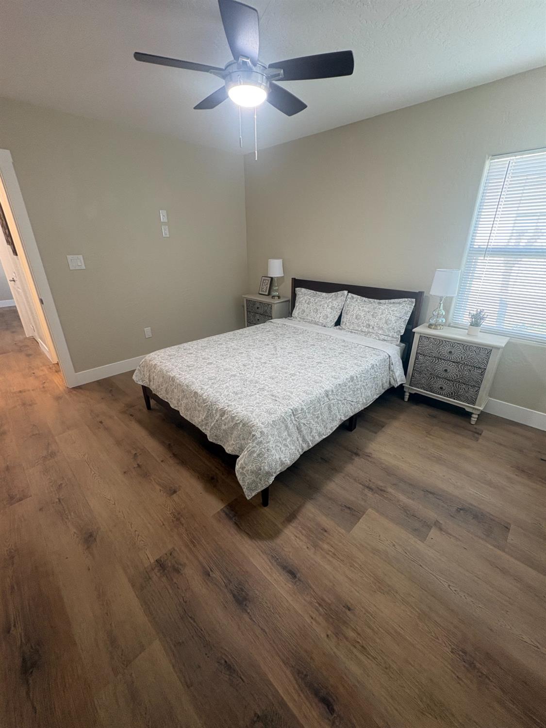 507 I St, Sanger, CA 93657