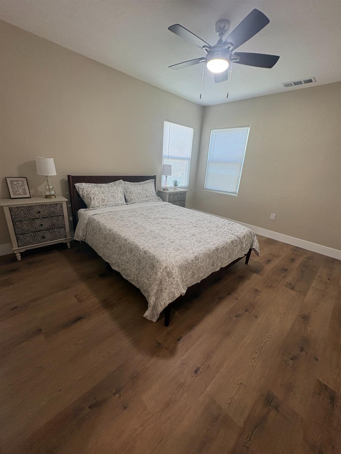 507 I St, Sanger, CA 93657