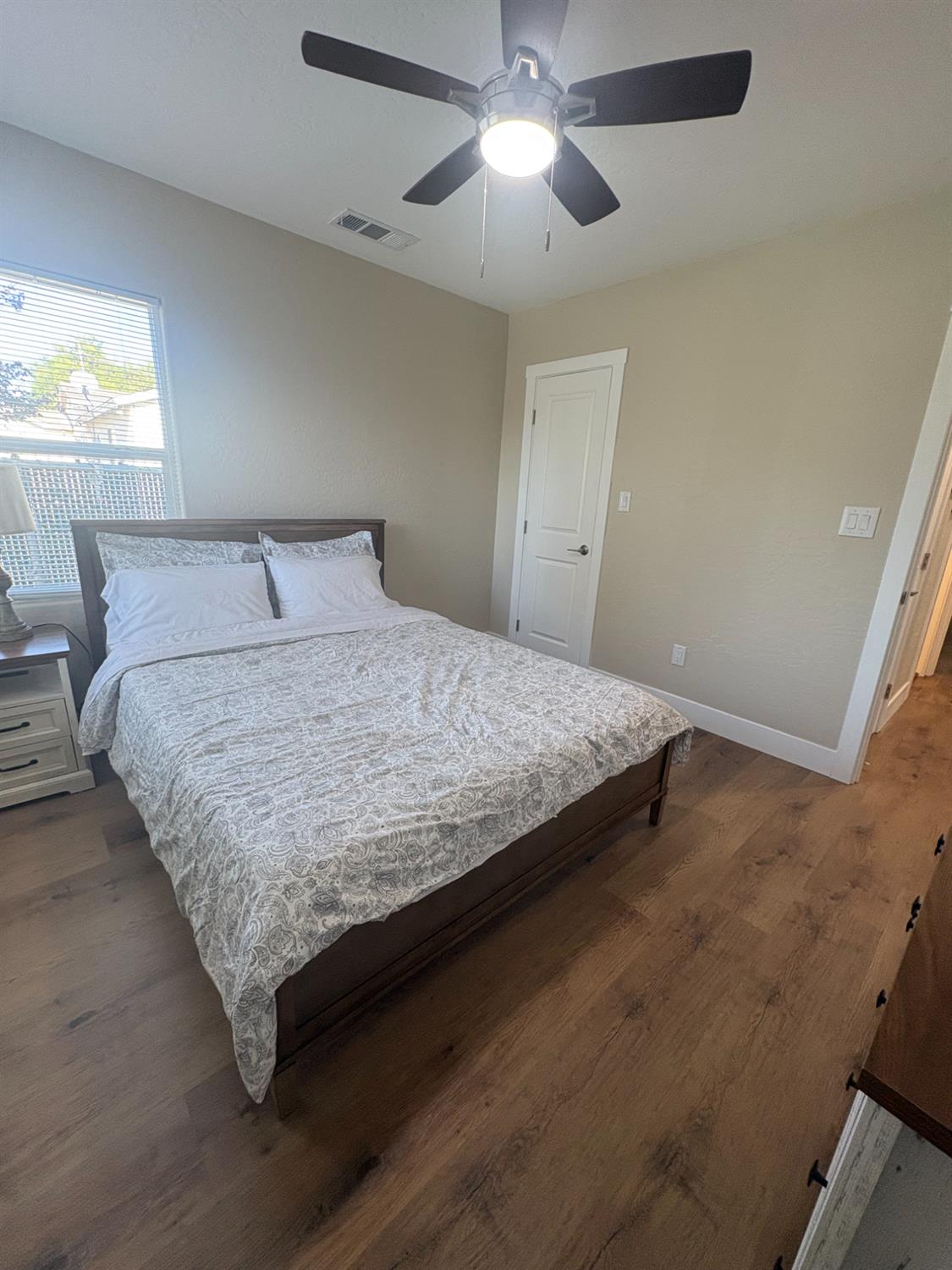 507 I St, Sanger, CA 93657