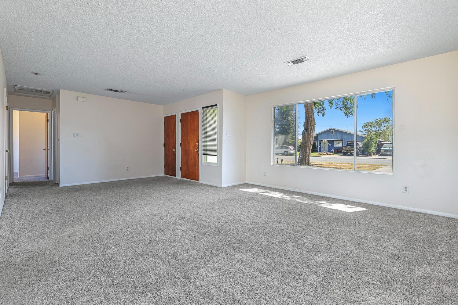 180 Monroe St, Coalinga, CA 93210