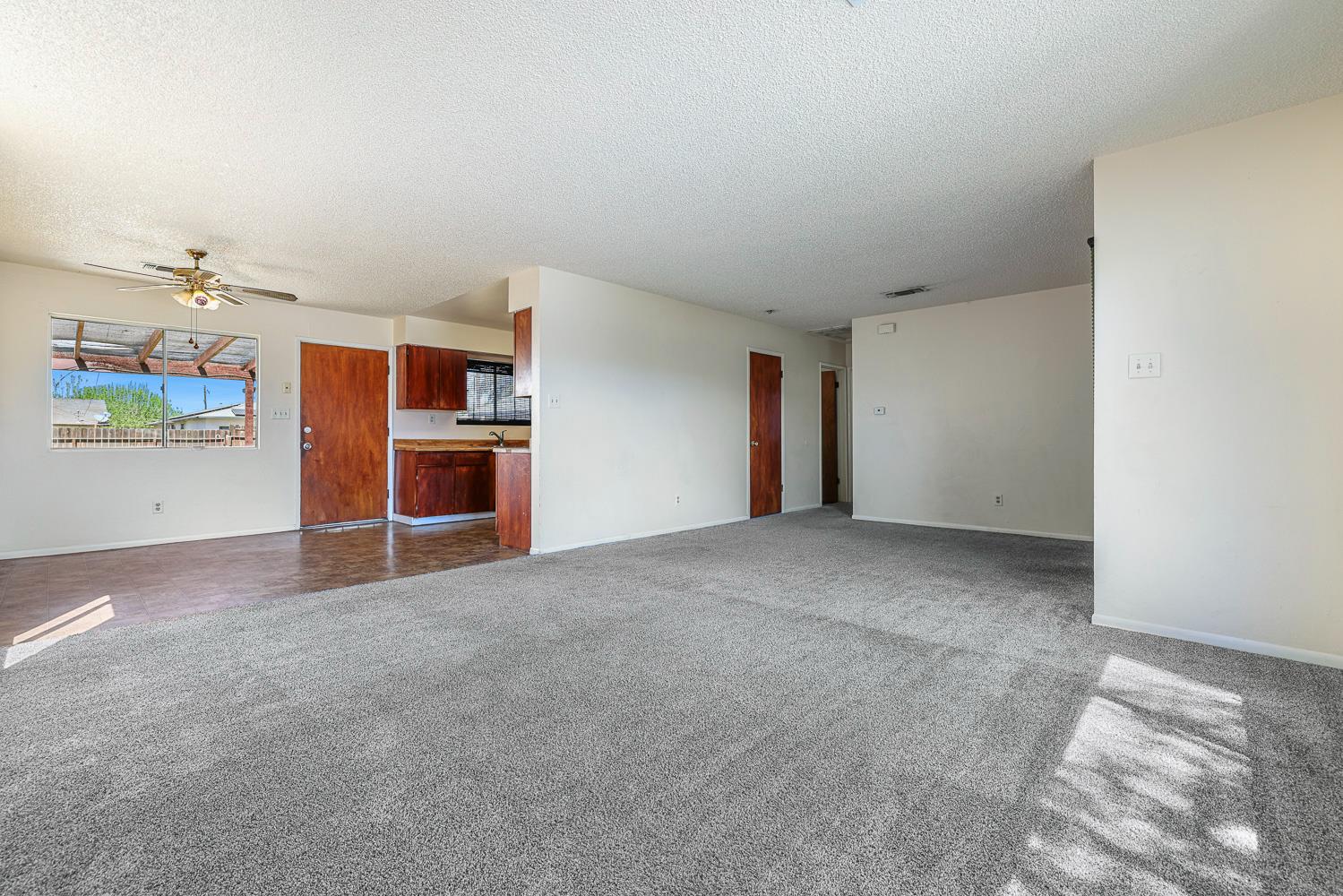 180 Monroe St, Coalinga, CA 93210