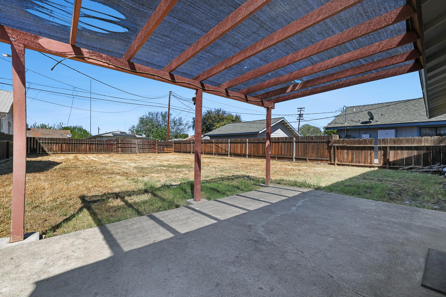 180 Monroe St, Coalinga, CA 93210