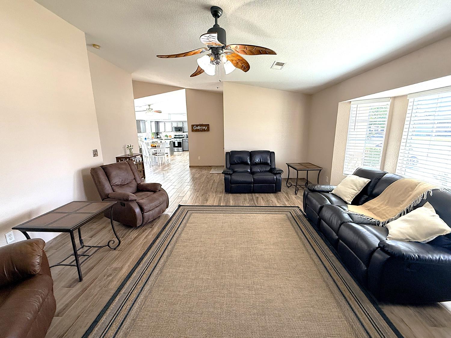 1305 Carmen Ave, Madera, CA 93638
