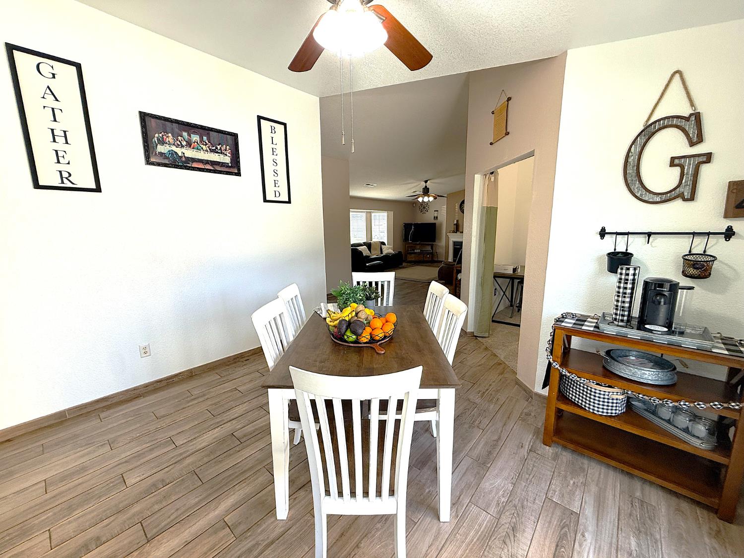 1305 Carmen Ave, Madera, CA 93638