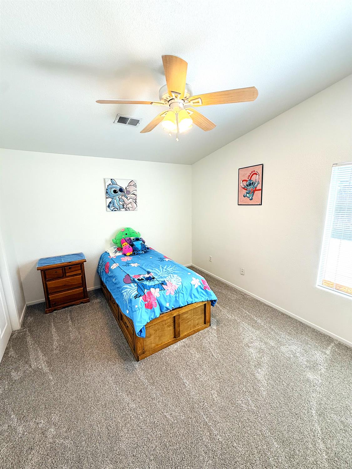 1305 Carmen Ave, Madera, CA 93638