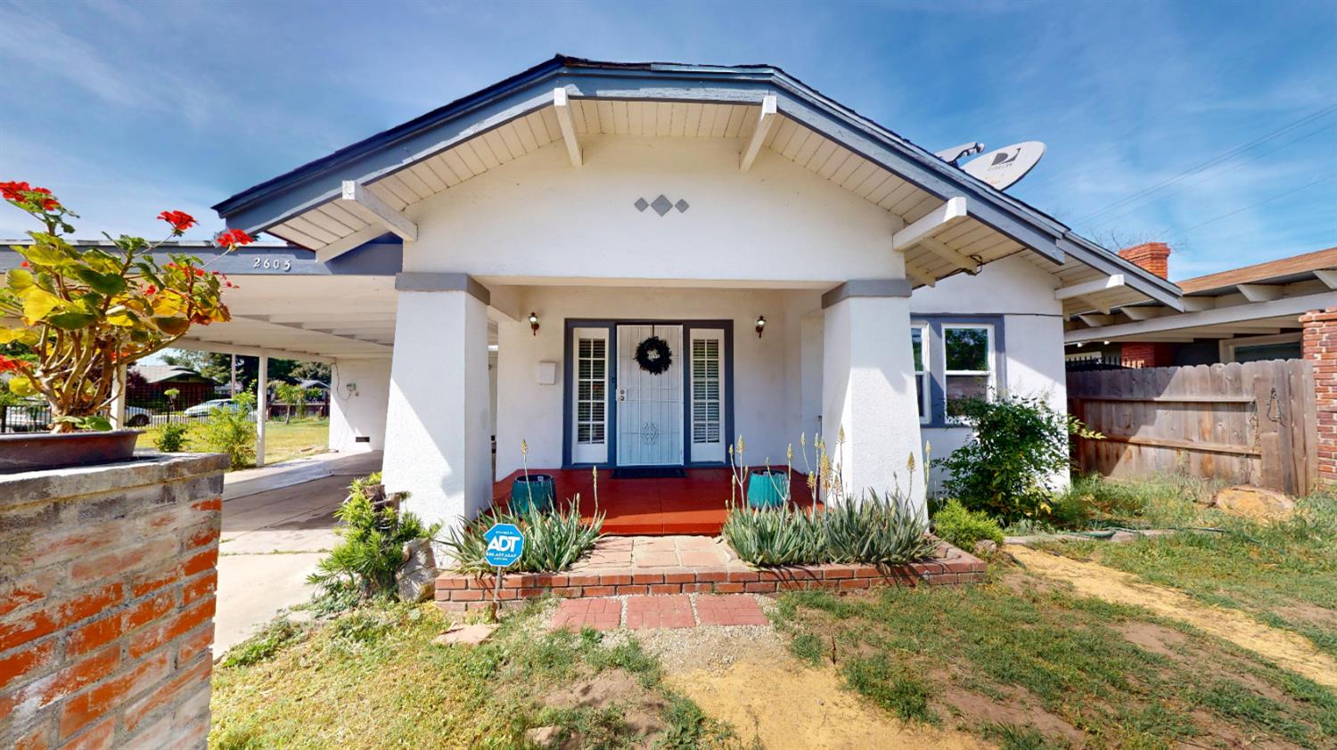 2605 N Wishon Ave
