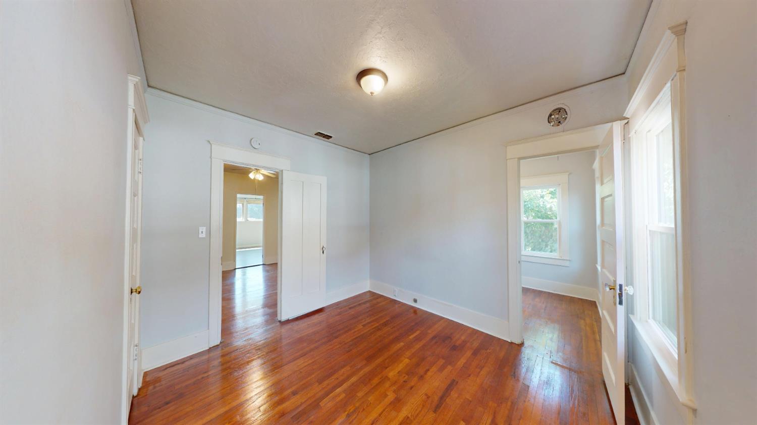 2605 N Wishon Ave, Fresno, CA 93704