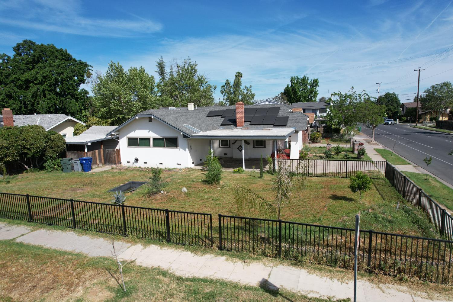 2605 N Wishon Ave, Fresno, CA 93704