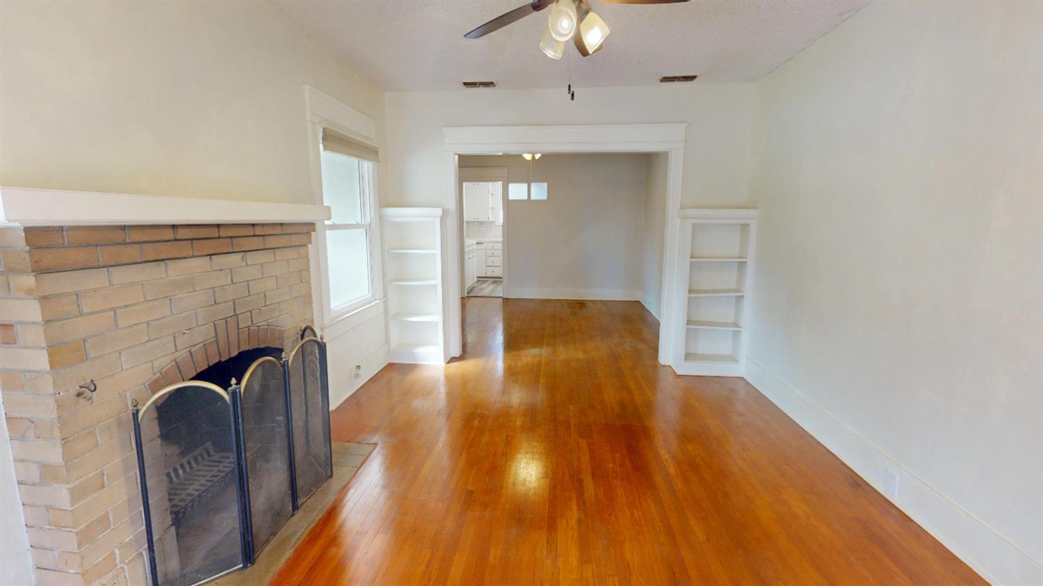 2605 N Wishon Ave, Fresno, CA 93704