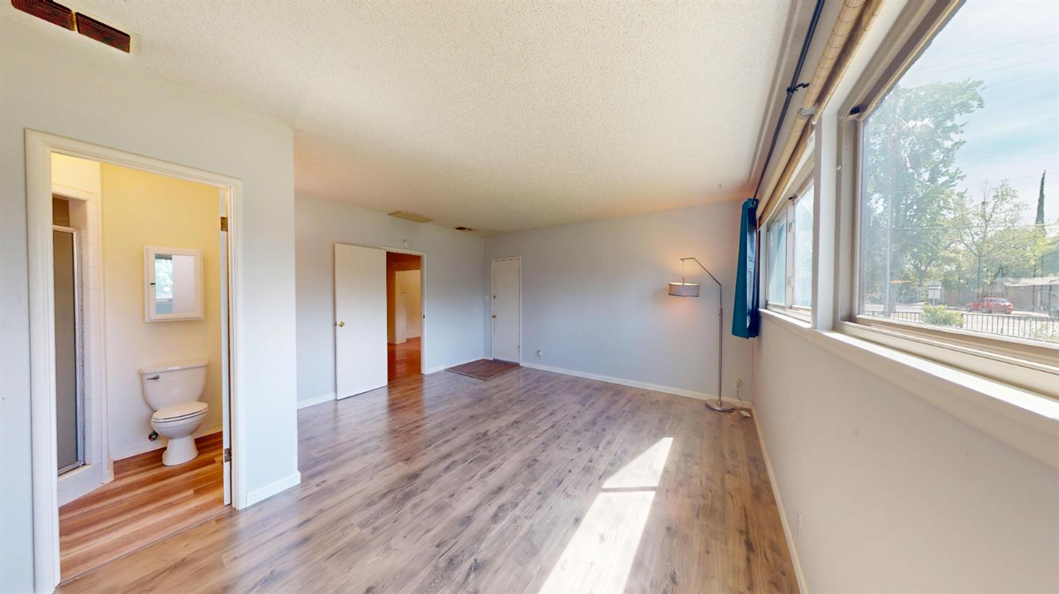 2605 N Wishon Ave, Fresno, CA 93704