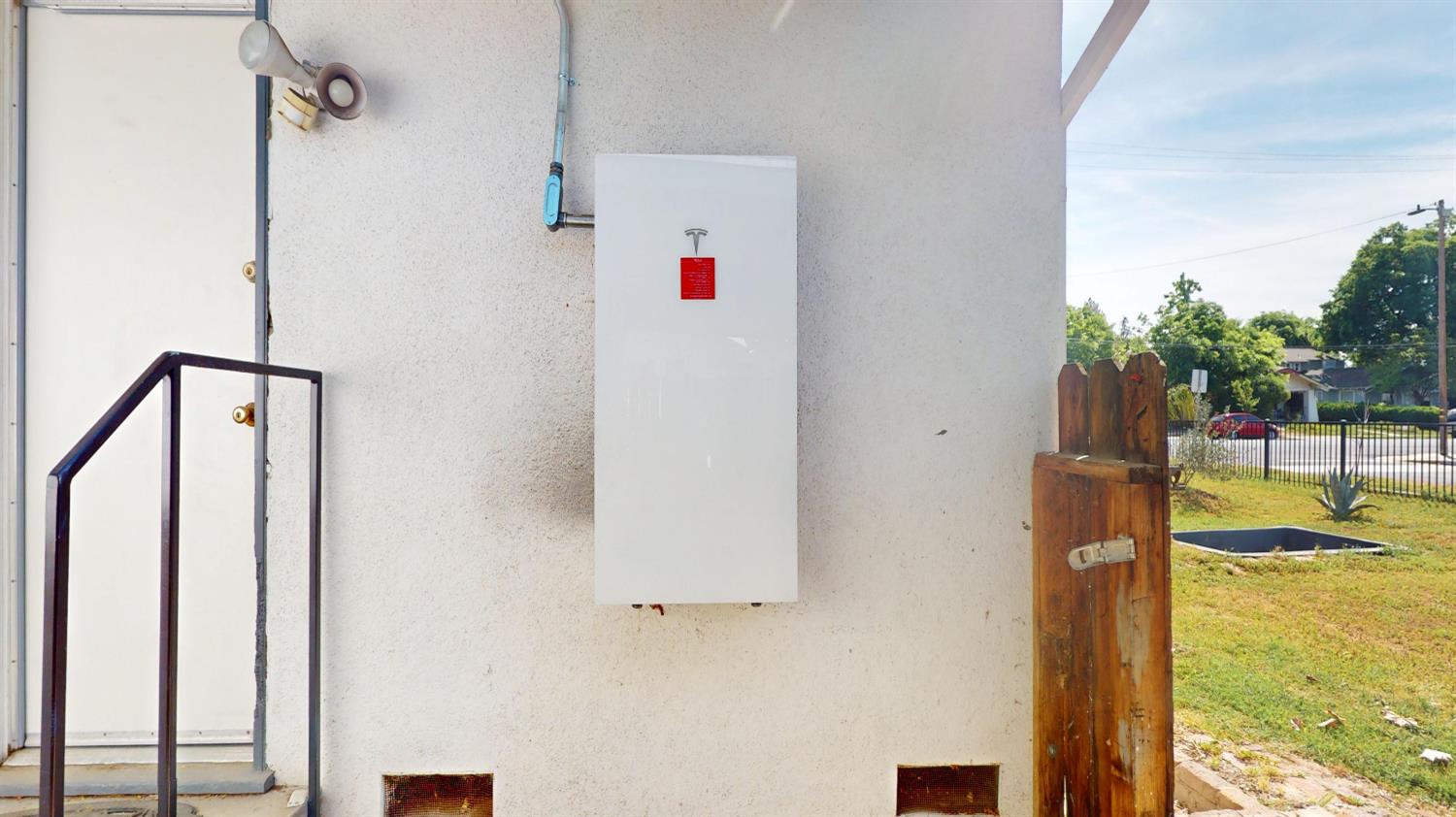 2605 N Wishon Ave, Fresno, CA 93704