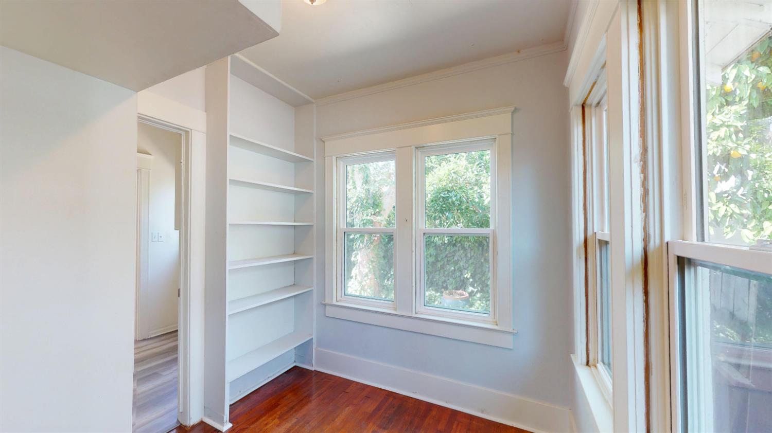 2605 N Wishon Ave, Fresno, CA 93704