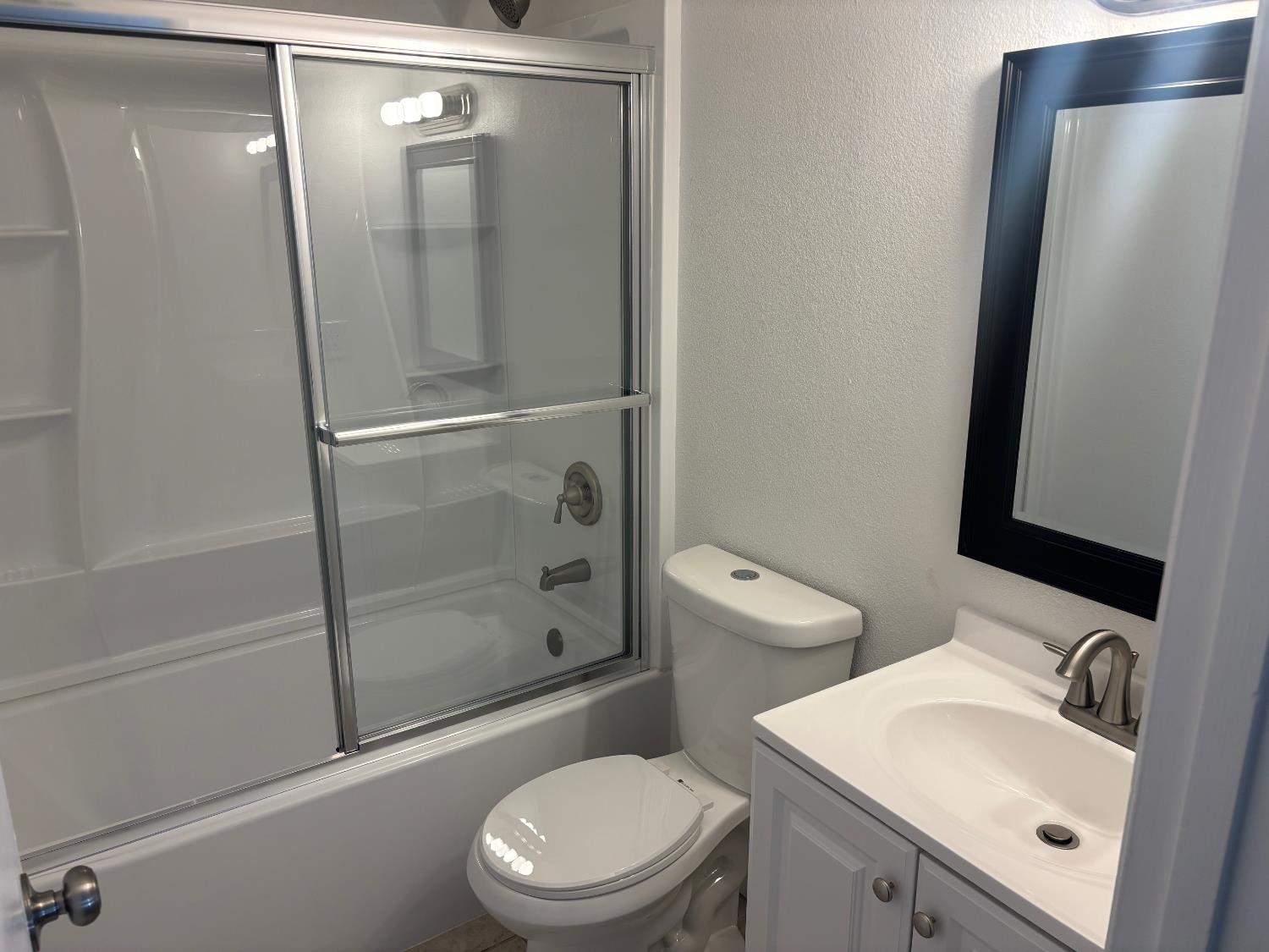 2231 Sylmar Ave. #1, Clovis, CA 93612