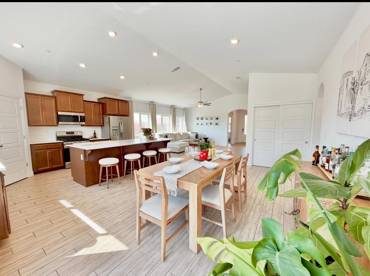 320 N Millard Ave, Fresno, CA 93727