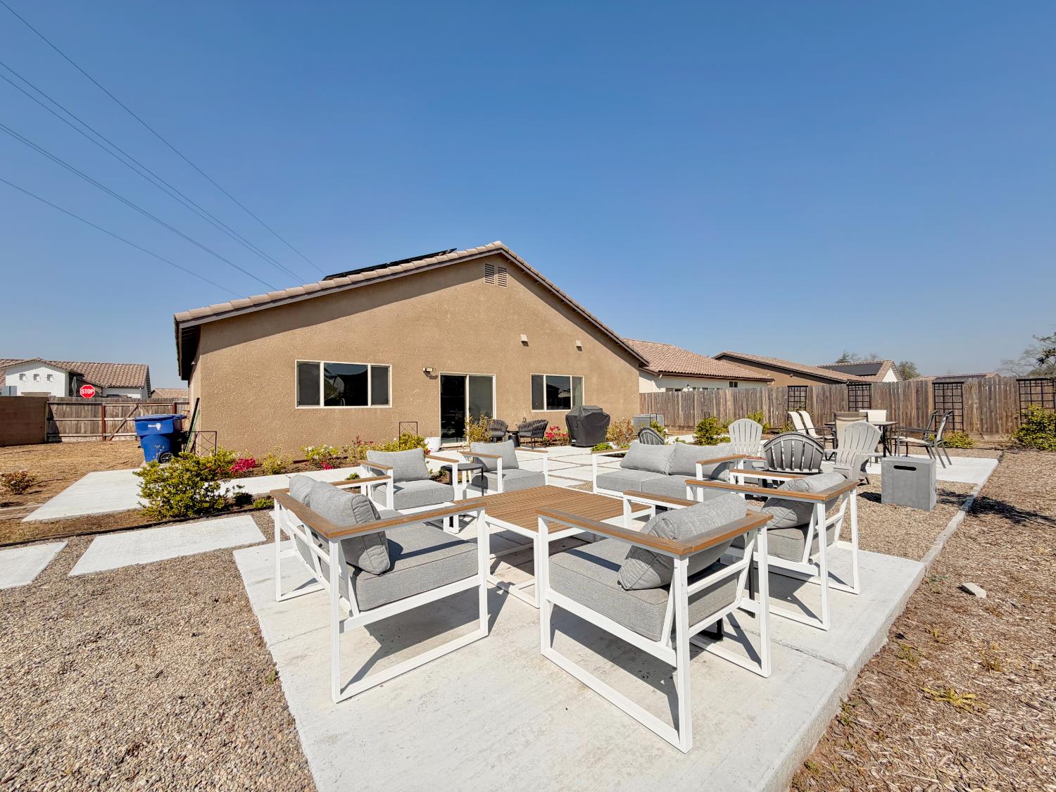 320 N Millard Ave, Fresno, CA 93727