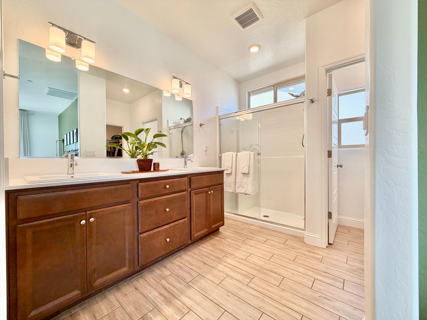 320 N Millard Ave, Fresno, CA 93727