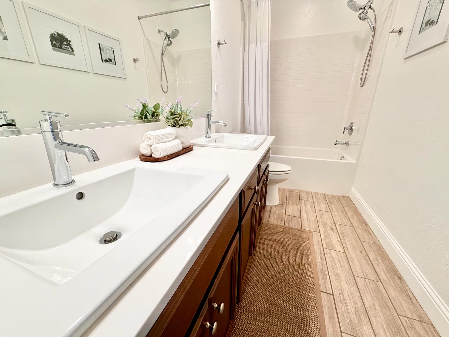 320 N Millard Ave, Fresno, CA 93727