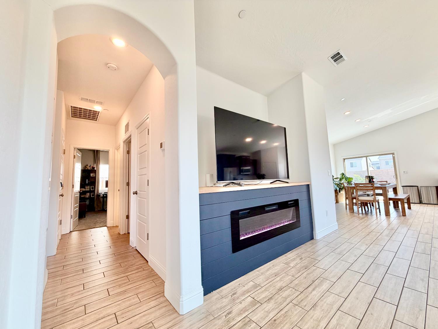 320 N Millard Ave, Fresno, CA 93727