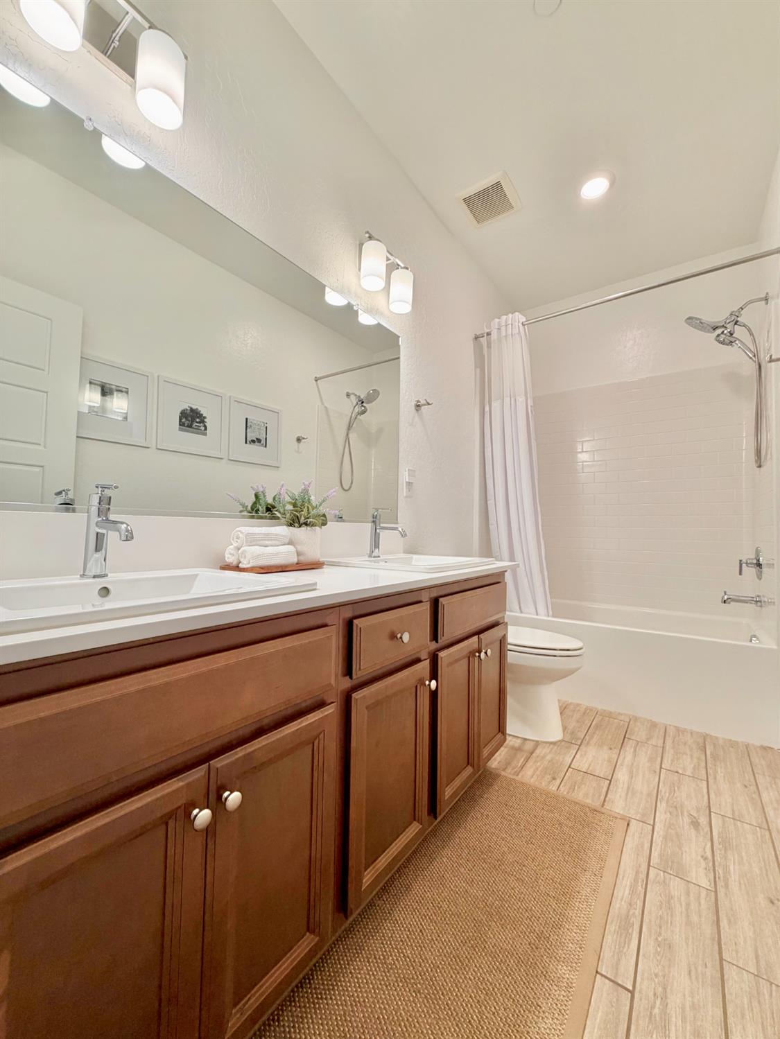 320 N Millard Ave, Fresno, CA 93727