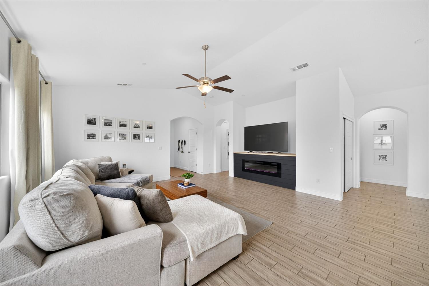 320 N Millard Ave, Fresno, CA 93727