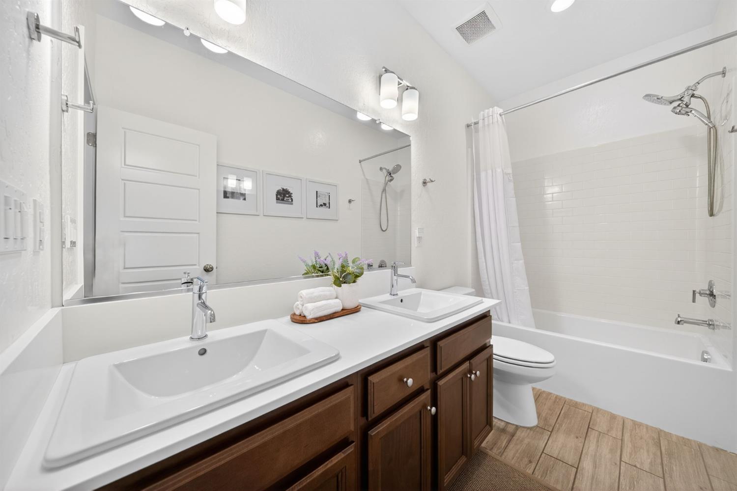 320 N Millard Ave, Fresno, CA 93727