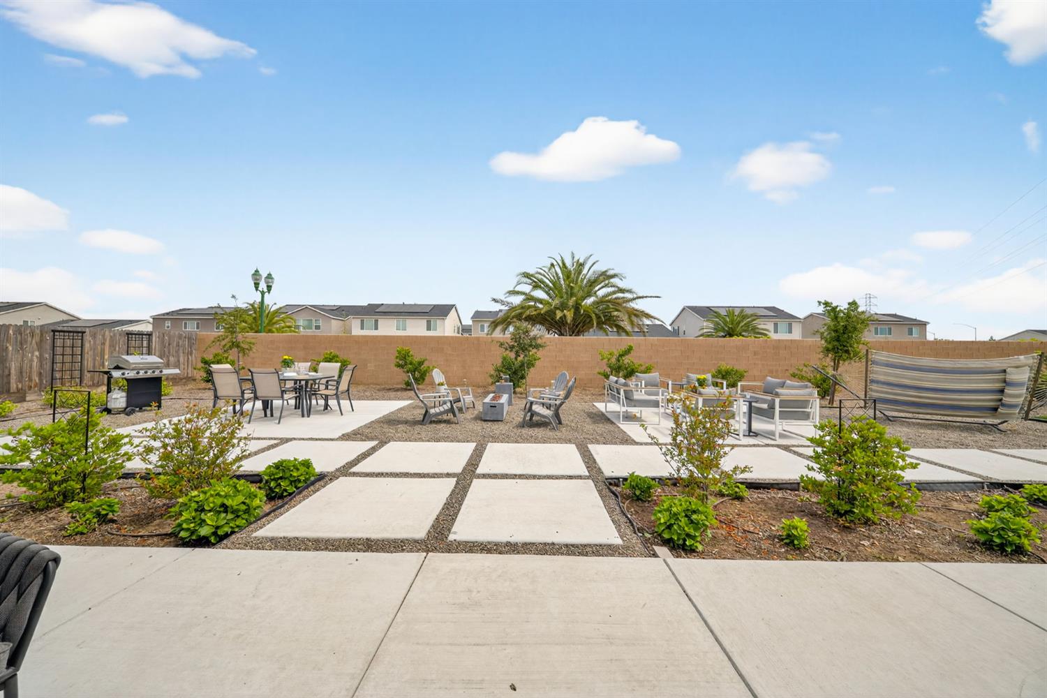 320 N Millard Ave, Fresno, CA 93727