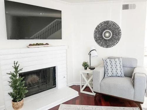 4676 E Alamos Ave #106, Fresno, CA 93726