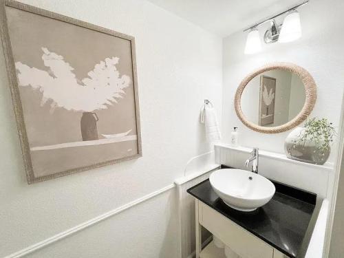 4676 E Alamos Ave #106, Fresno, CA 93726