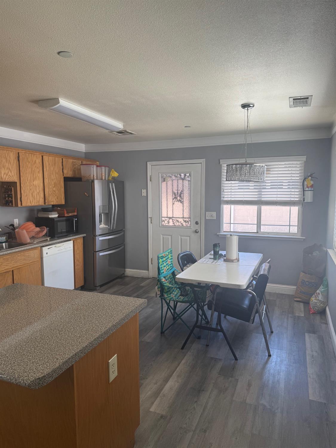 3237 Whittier Ave, Clovis, CA 93611