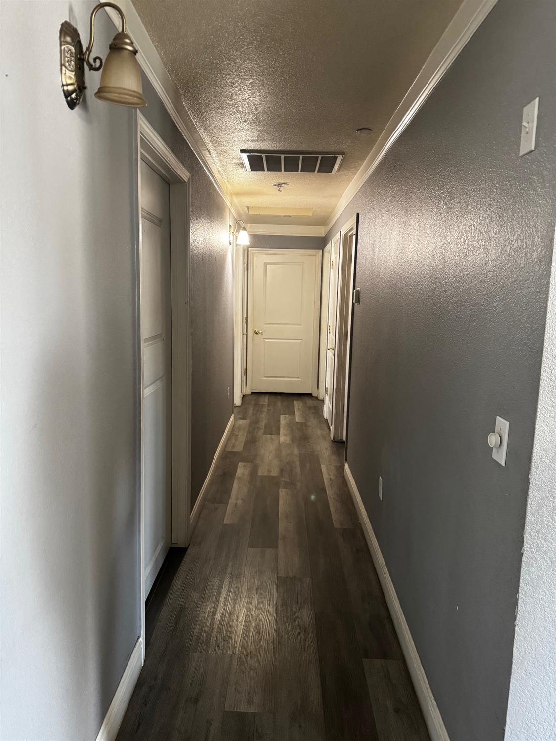 3237 Whittier Ave, Clovis, CA 93611