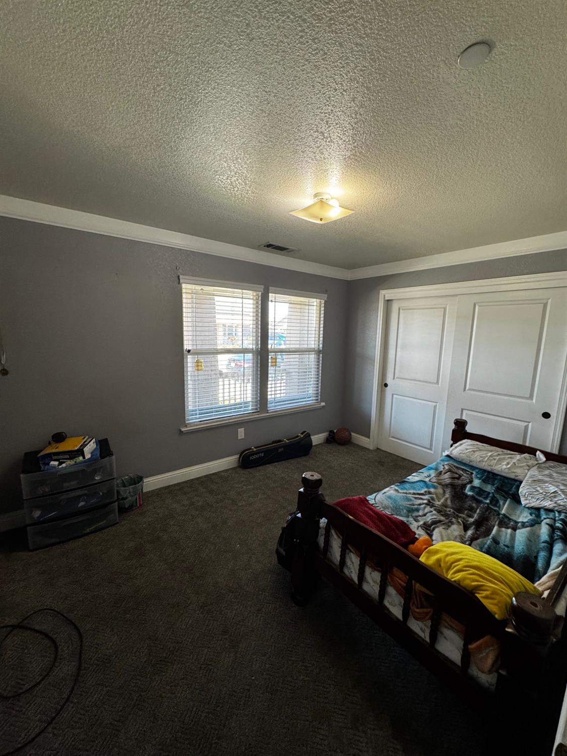 3237 Whittier Ave, Clovis, CA 93611