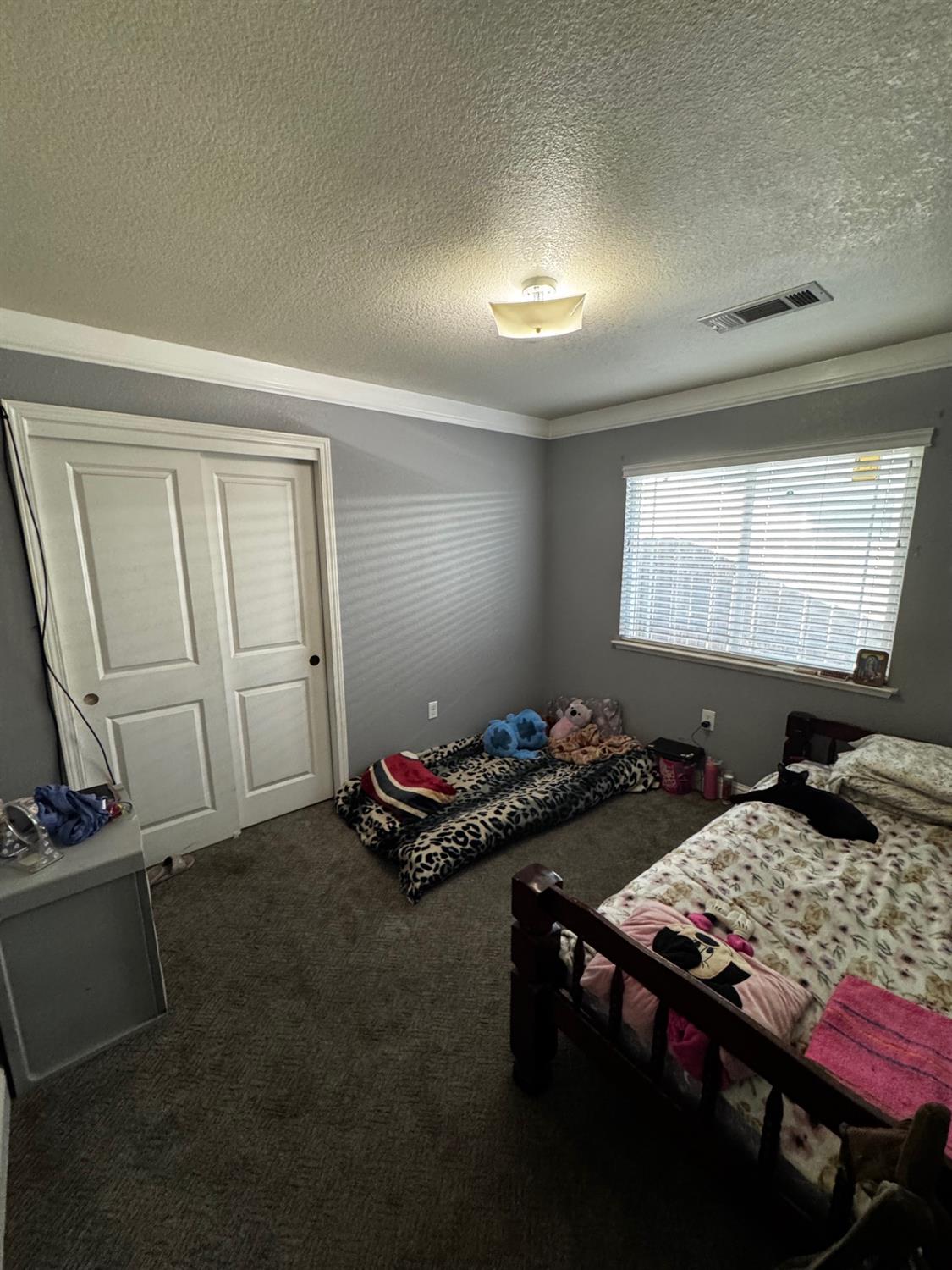 3237 Whittier Ave, Clovis, CA 93611