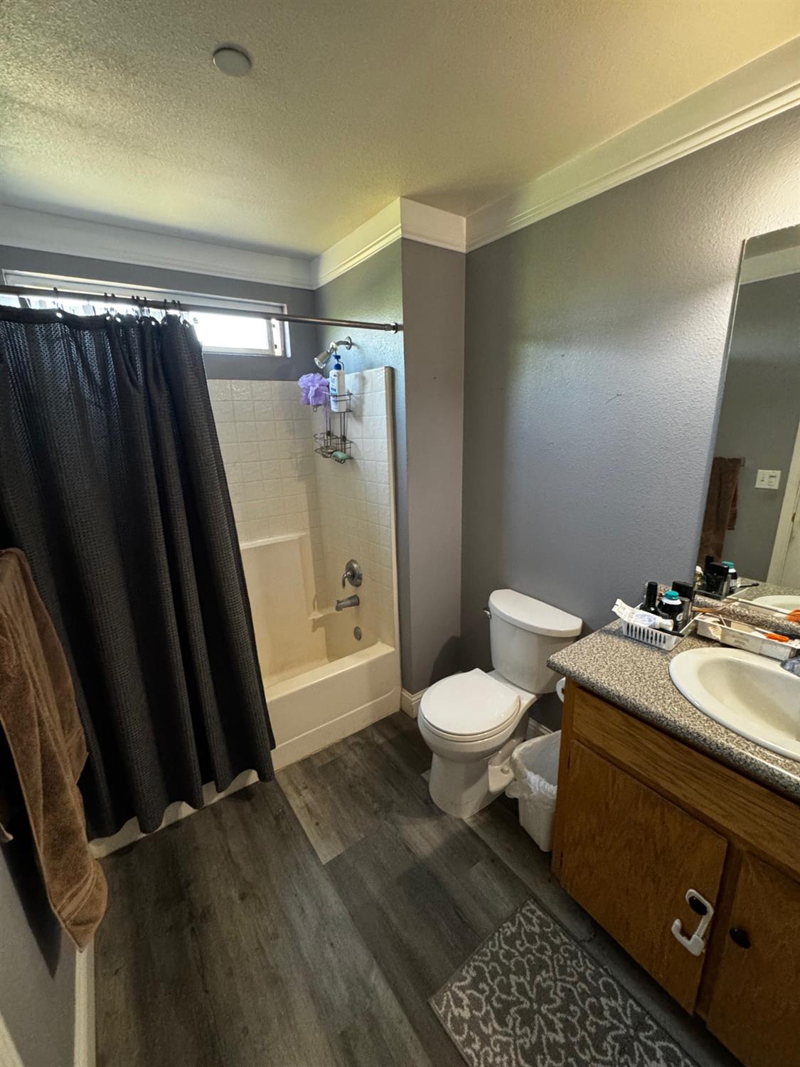 3237 Whittier Ave, Clovis, CA 93611