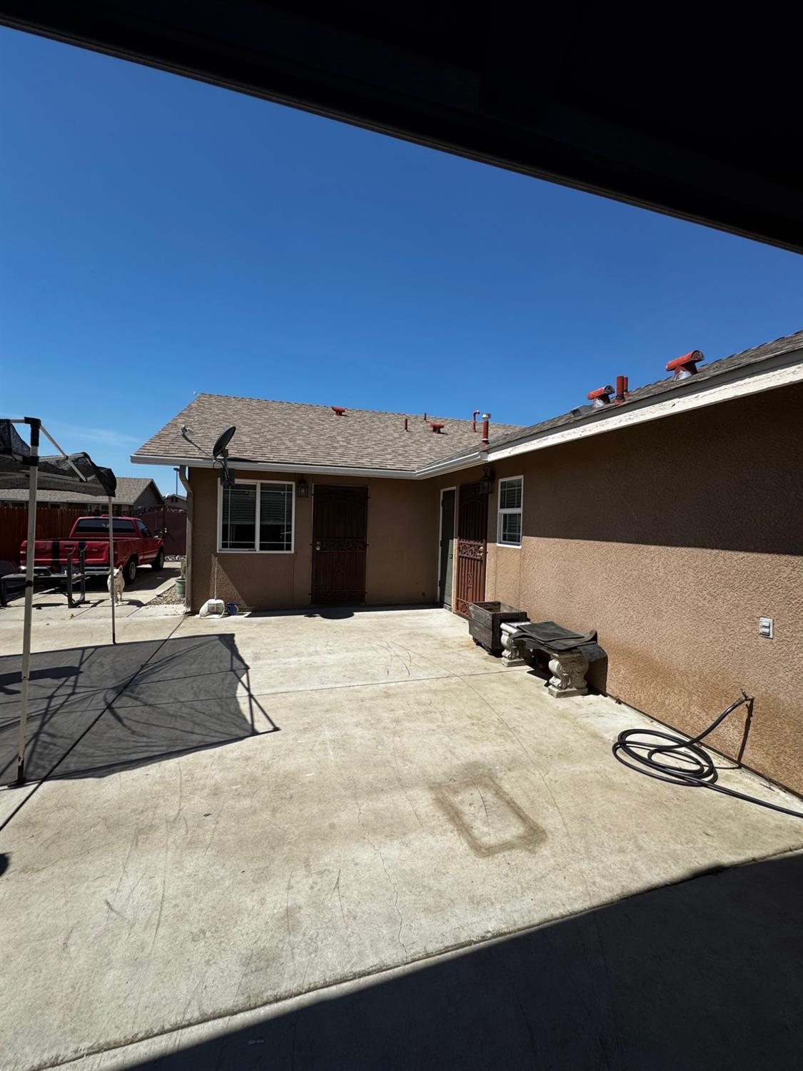 3237 Whittier Ave, Clovis, CA 93611