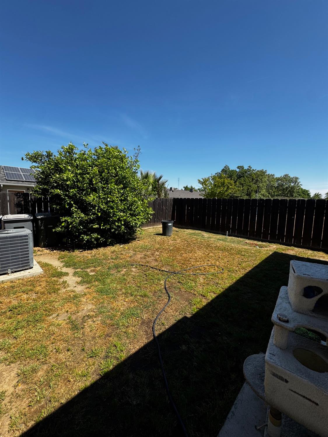 3237 Whittier Ave, Clovis, CA 93611