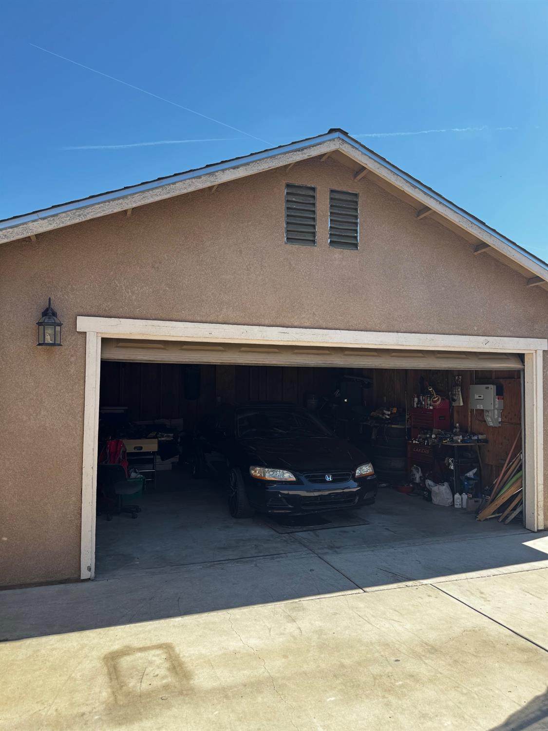 3237 Whittier Ave, Clovis, CA 93611